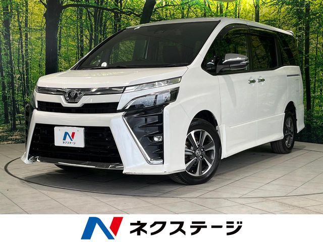 TOYOTA / VOXY 4WD