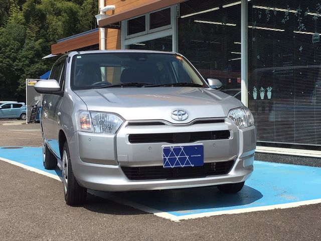 TOYOTA / PROBOX van HYBRID