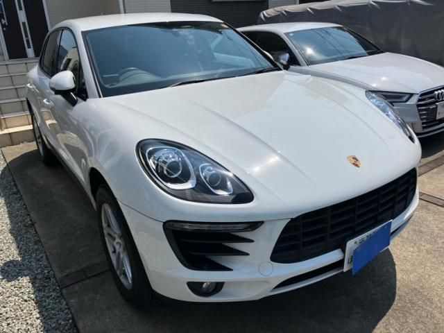 PORSCHE / PORSCHE Macan