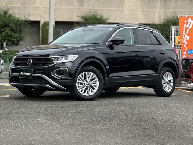 Japanese used car Ref# 1636750 VOLKSWAGEN / VOLKSWAGEN T-Roc