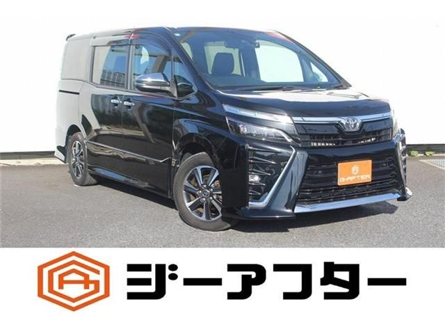 TOYOTA / VOXY