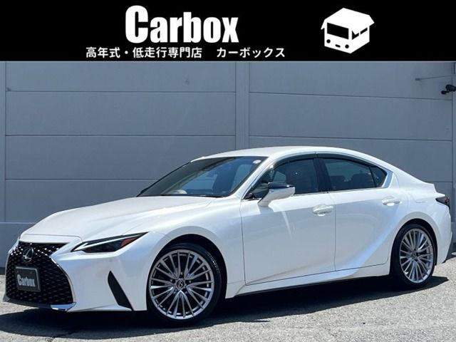 TOYOTA / LEXUS IS300
