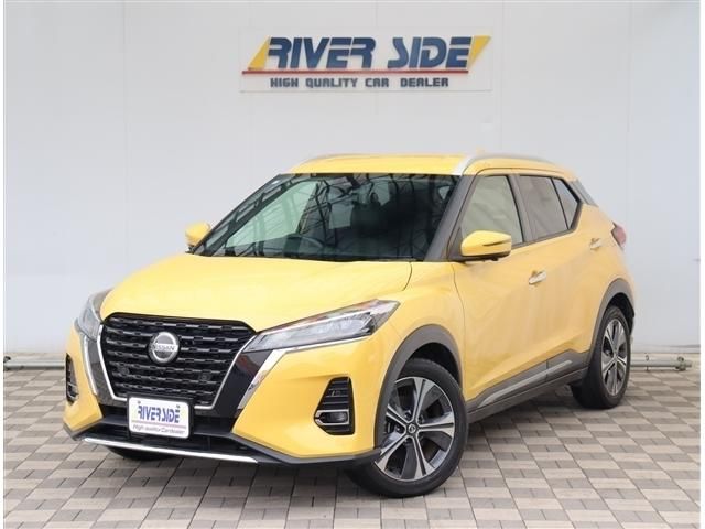 NISSAN / KICKS