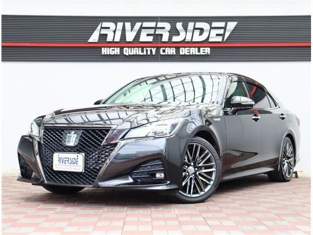 TOYOTA / CROWN sedan