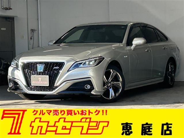 TOYOTA / CROWN sedan hybrid 4WD