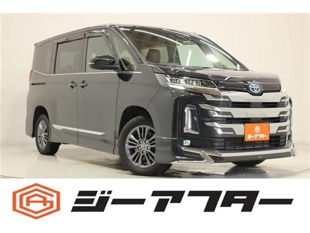 TOYOTA / NOAH HYBRID 4WD