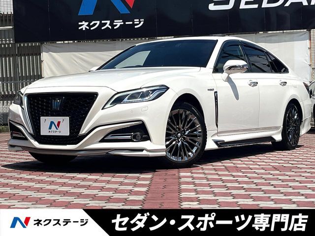 TOYOTA / CROWN sedan hybrid 4WD