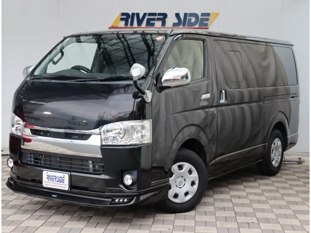 TOYOTA / HIACE van 2WD