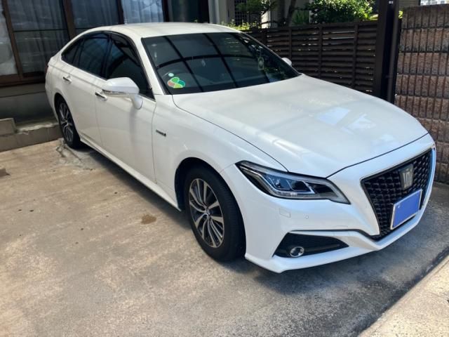 TOYOTA / CROWN sedan hybrid