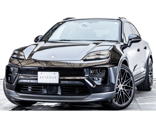 PORSCHE / マカン