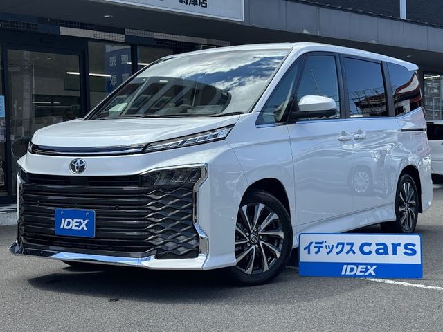 TOYOTA / VOXY HYBRID