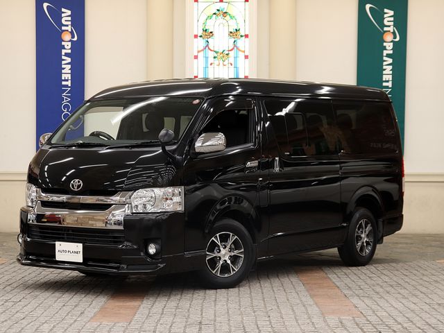 TOYOTA / HIACE wagon
