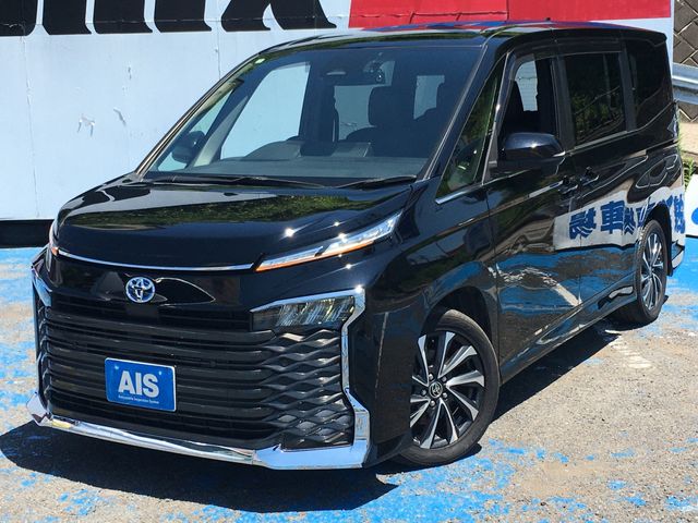 TOYOTA / VOXY HYBRID