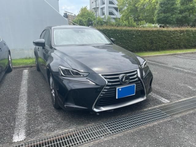TOYOTA / LEXUS IS300h