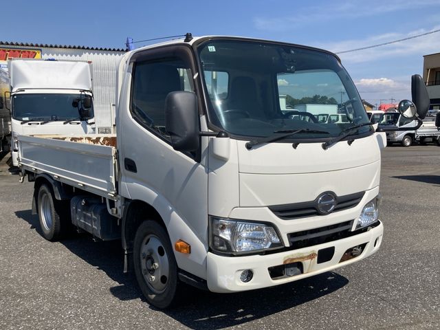 Japanese used car Ref# 1640505 HINO / DUTRO