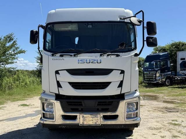 ISUZU / GIGA