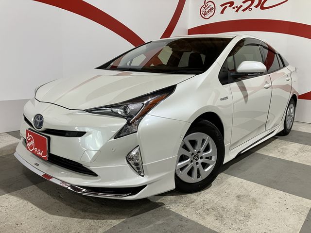 TOYOTA / PRIUS 4WD