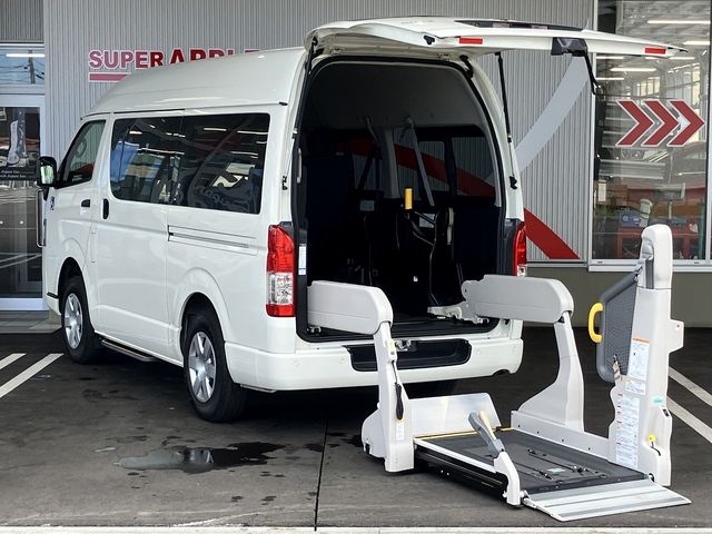 Japanese used car Ref# 1641067 TOYOTA / HIACE van 4WD