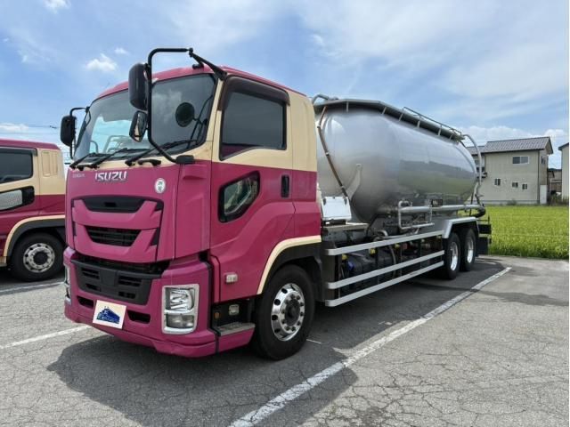 ISUZU / GIGA