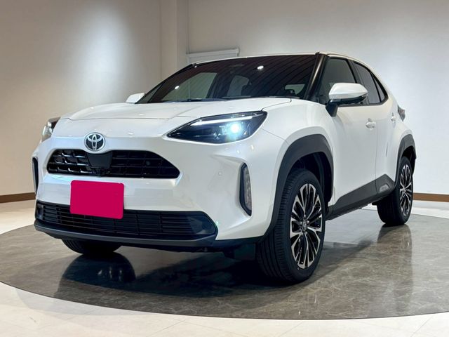 TOYOTA / YARIS CROSS HYBRID