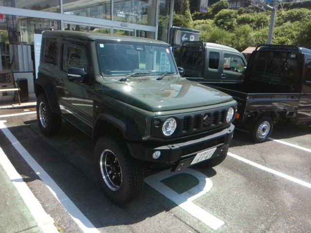 SUZUKI / JIMNY SIERRA