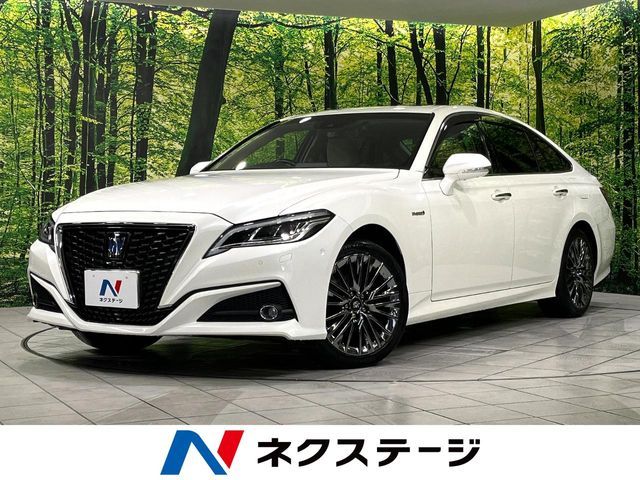 TOYOTA / CROWN sedan hybrid 4WD
