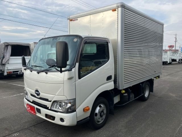 Japanese used car Ref# 1641313 HINO / DUTRO