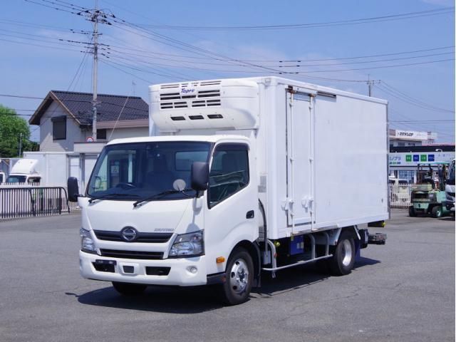HINO / DUTRO