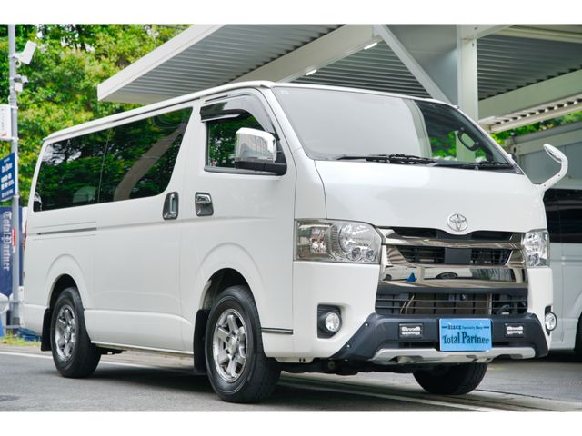 Japanese used car Ref# 1641776 TOYOTA / HIACE van 4WD