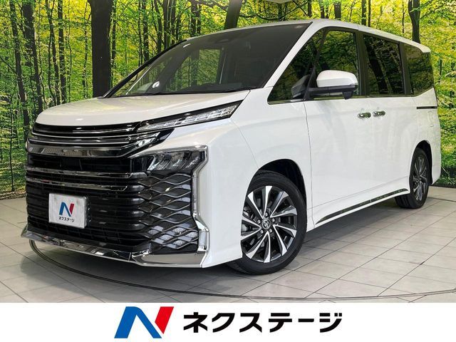 TOYOTA / VOXY