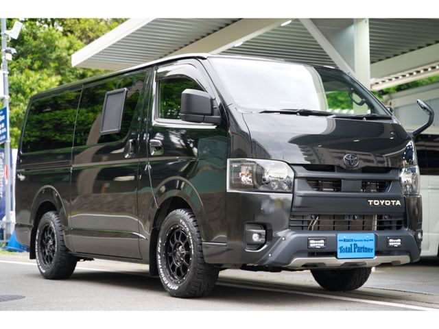 TOYOTA / HIACE van 2WD