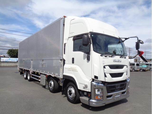 ISUZU / GIGA