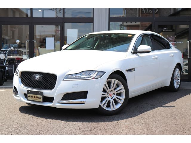 Japanese used car Ref# 1643089 JAGUAR / JAGUAR XFseries