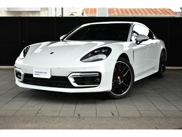 PORSCHE / PORSCHE PANAMERA