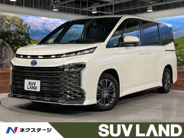 TOYOTA / VOXY HYBRID