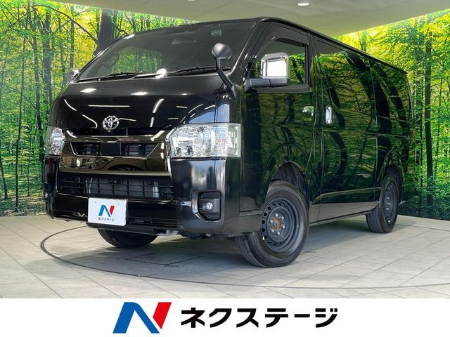 TOYOTA / HIACE van 4WD
