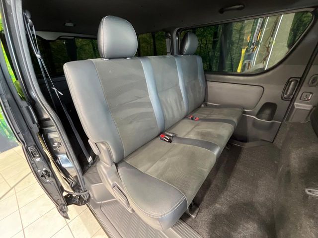 HIACE van 4WD