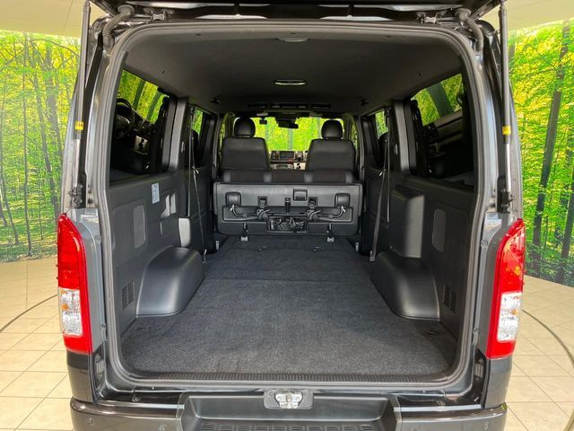 HIACE van 4WD