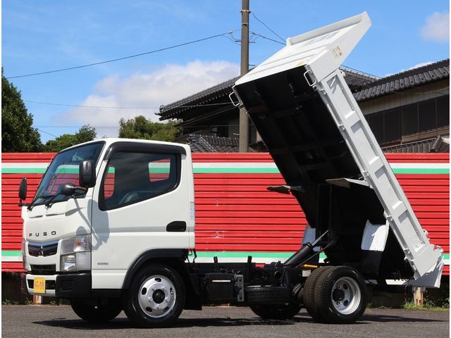 Japanese used car Ref# 1643775 MITSUBISHI / CANTER