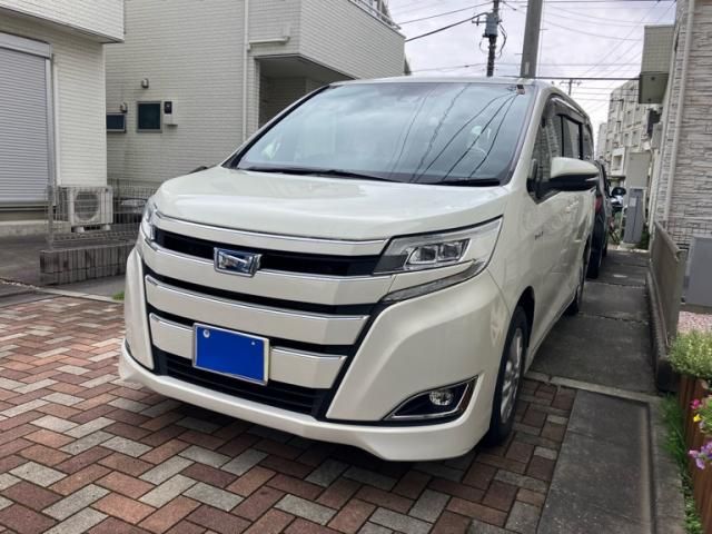 TOYOTA / NOAH HYBRID