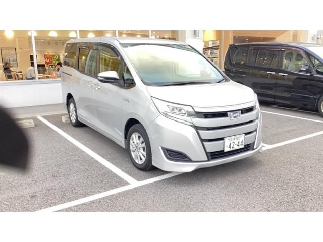 TOYOTA / NOAH HYBRID