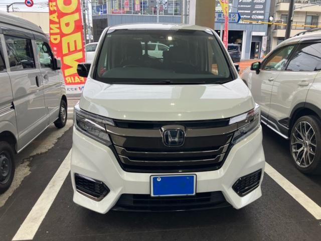Japanese used car Ref# 1644108 HONDA / STEPWAGON SPADA
