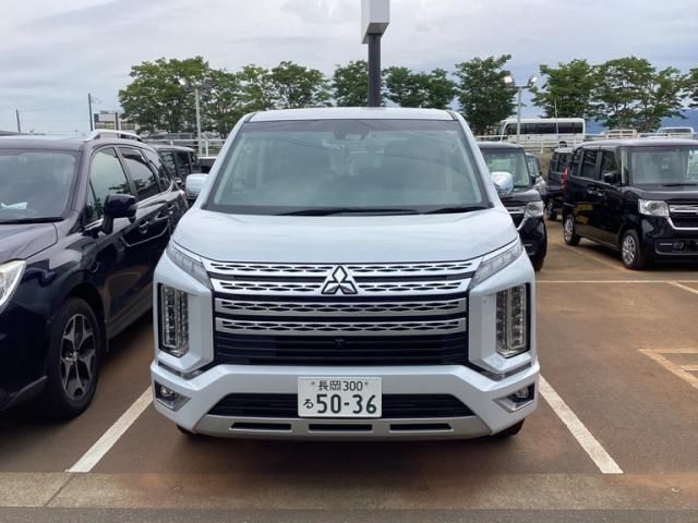 MITSUBISHI / DELICA D:5 4WD