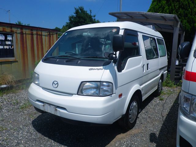 Japanese used car Ref# 1644315 MAZDA / BONGO van 4WD