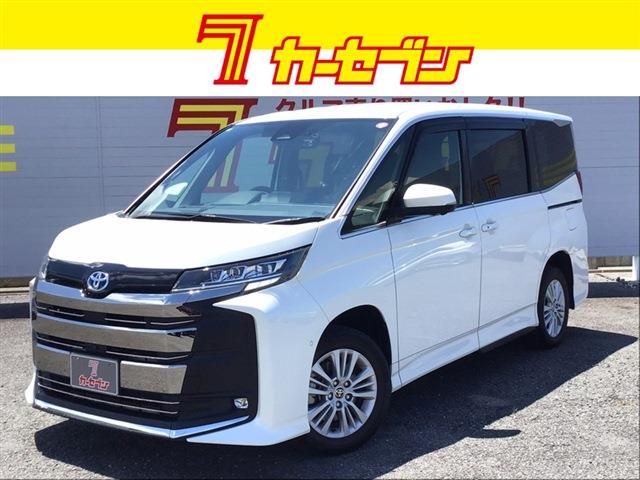 TOYOTA / NOAH HYBRID 4WD