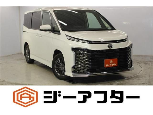 TOYOTA / VOXY