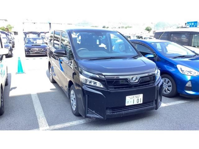 Japanese used car Ref# 1644710 TOYOTA / VOXY 4WD