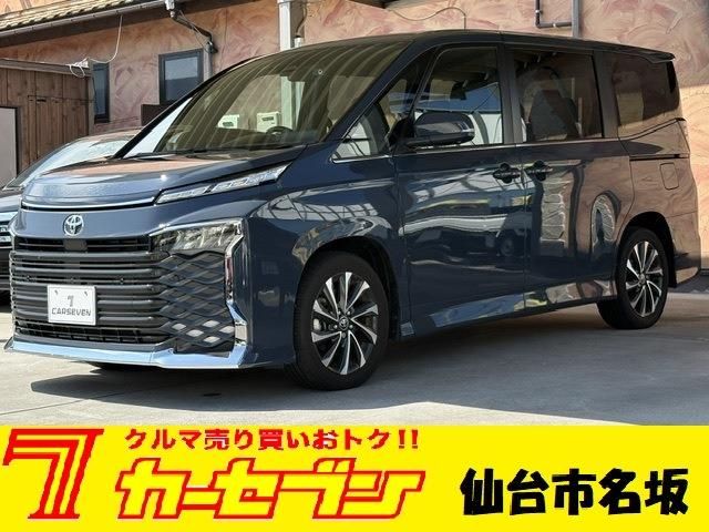 TOYOTA / VOXY