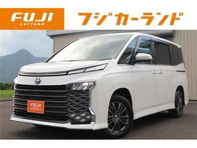 TOYOTA / VOXY HYBRID 4WD