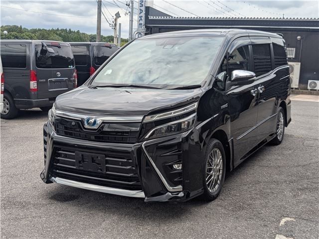 Japanese used car Ref# 1645021 TOYOTA / VOXY HYBRID